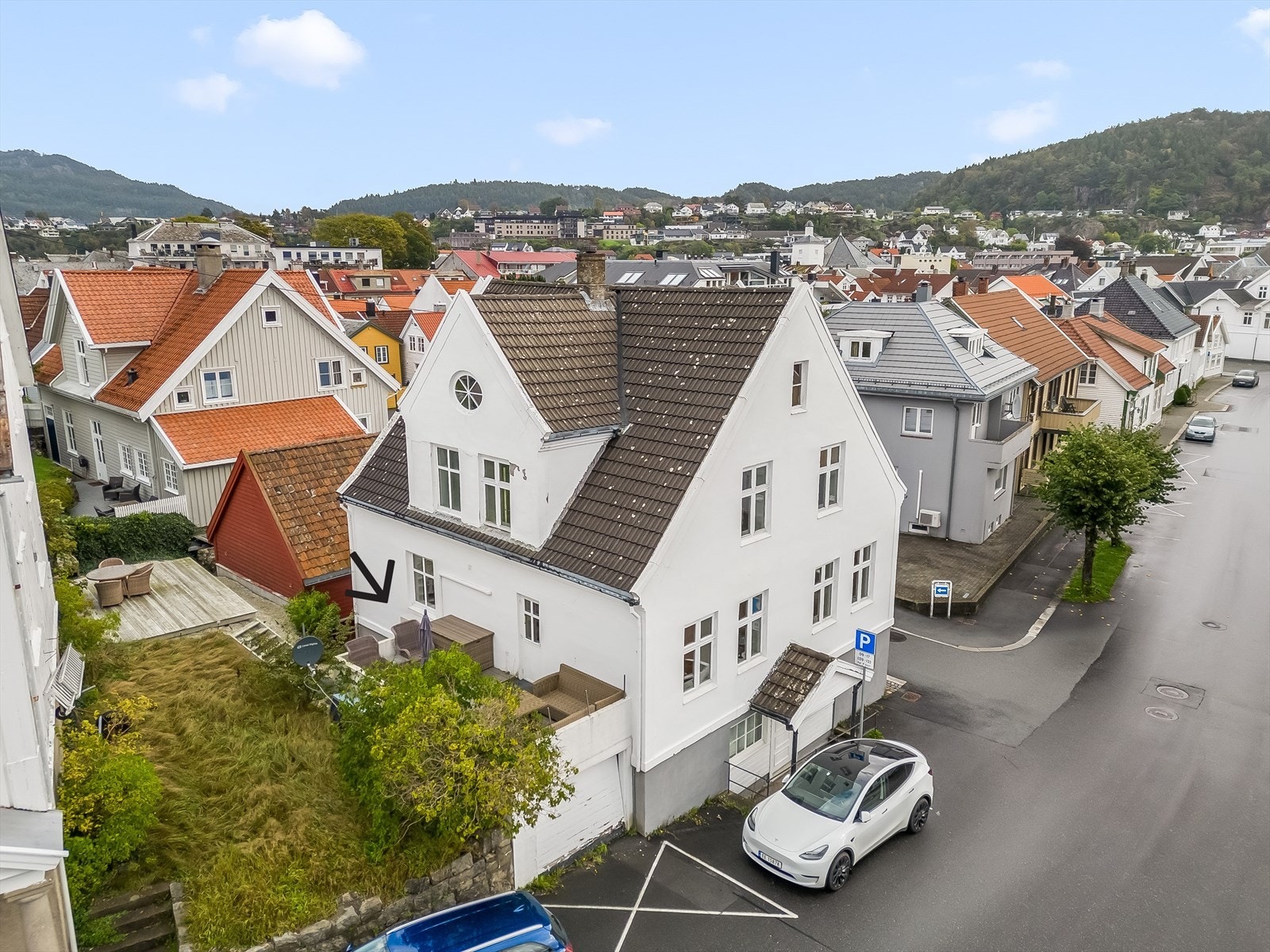 Verandaen har utgang fra spisestua. Galleribilde