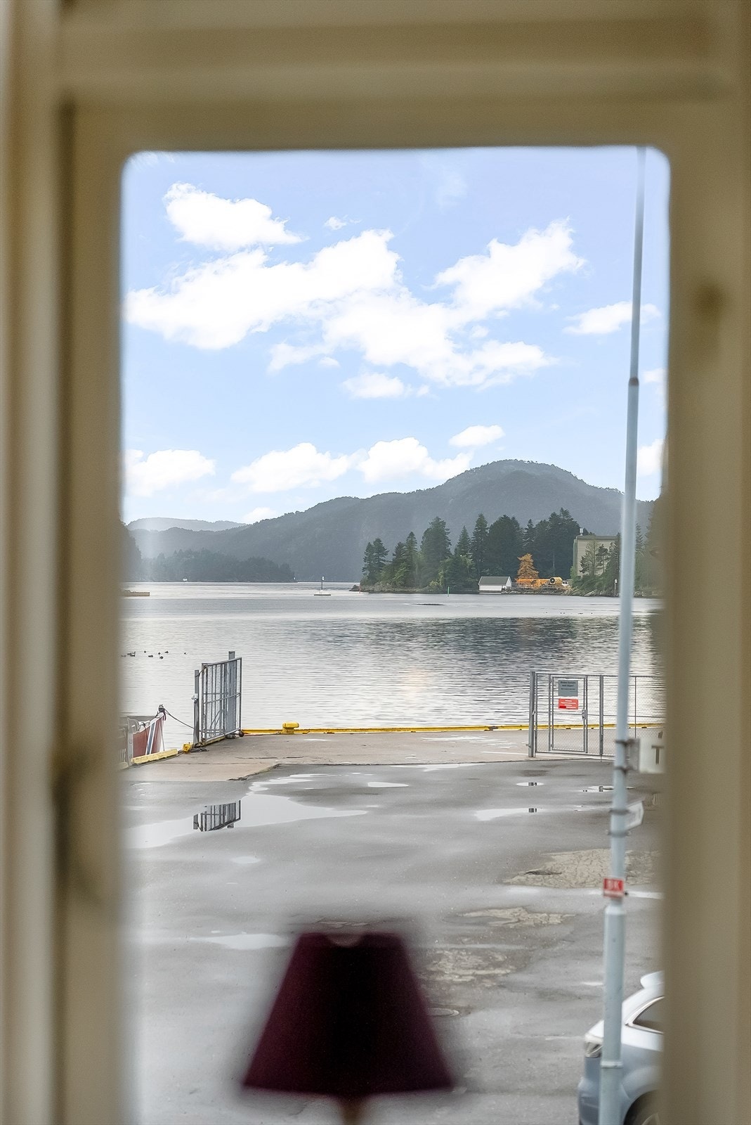 Fin fjordutsikt fra stuevinduet! Galleribilde