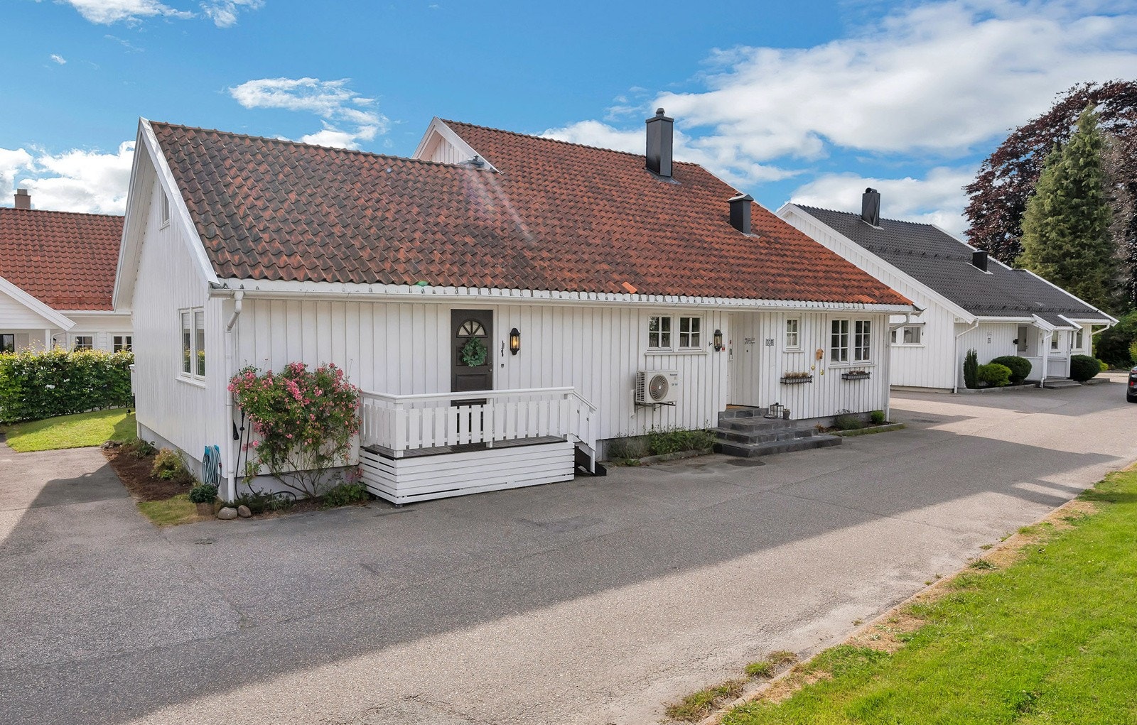 Parkeringsplass på venstre side Galleribilde