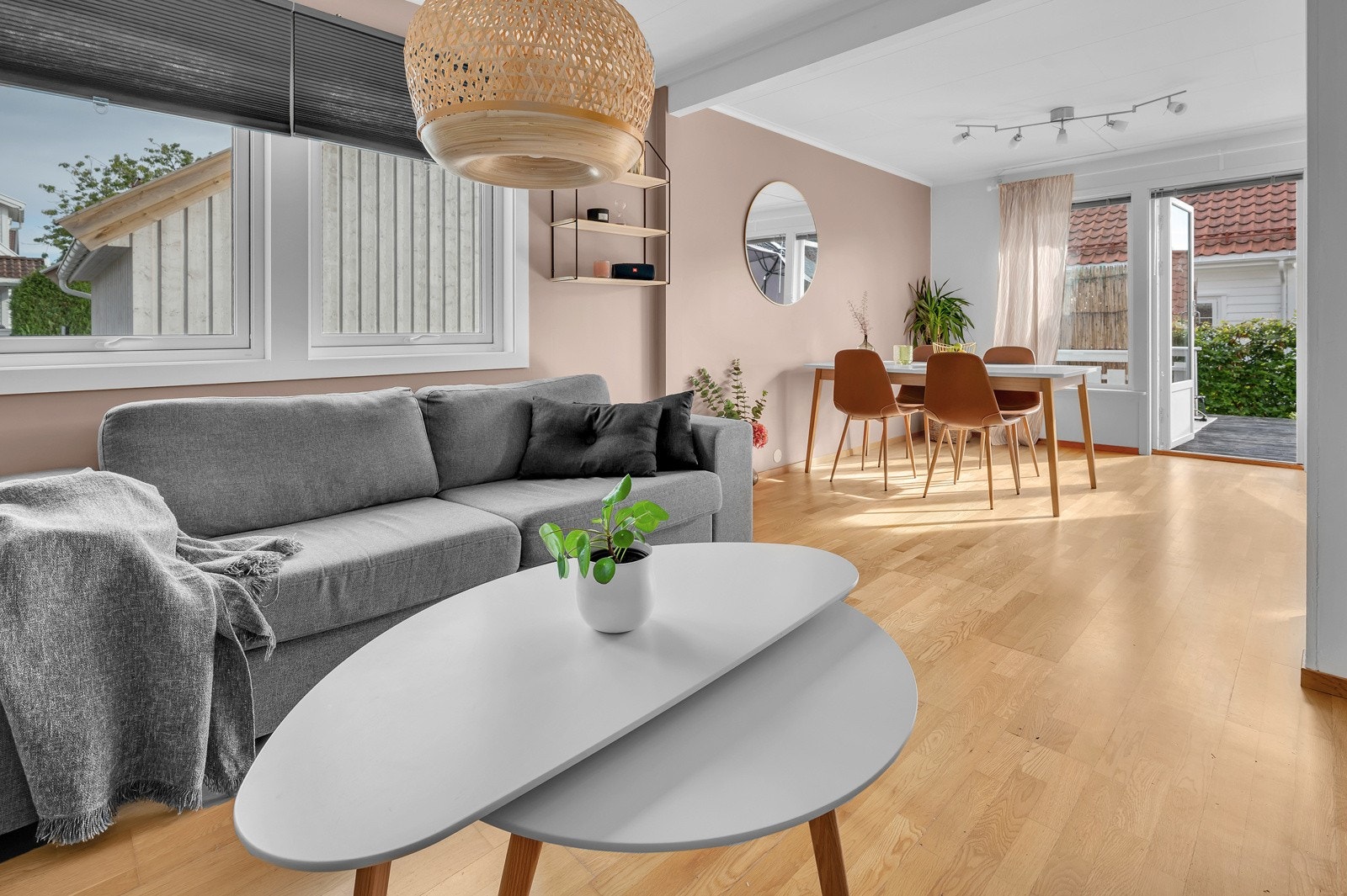 Lys og spennende bolig over 3 plan Galleribilde