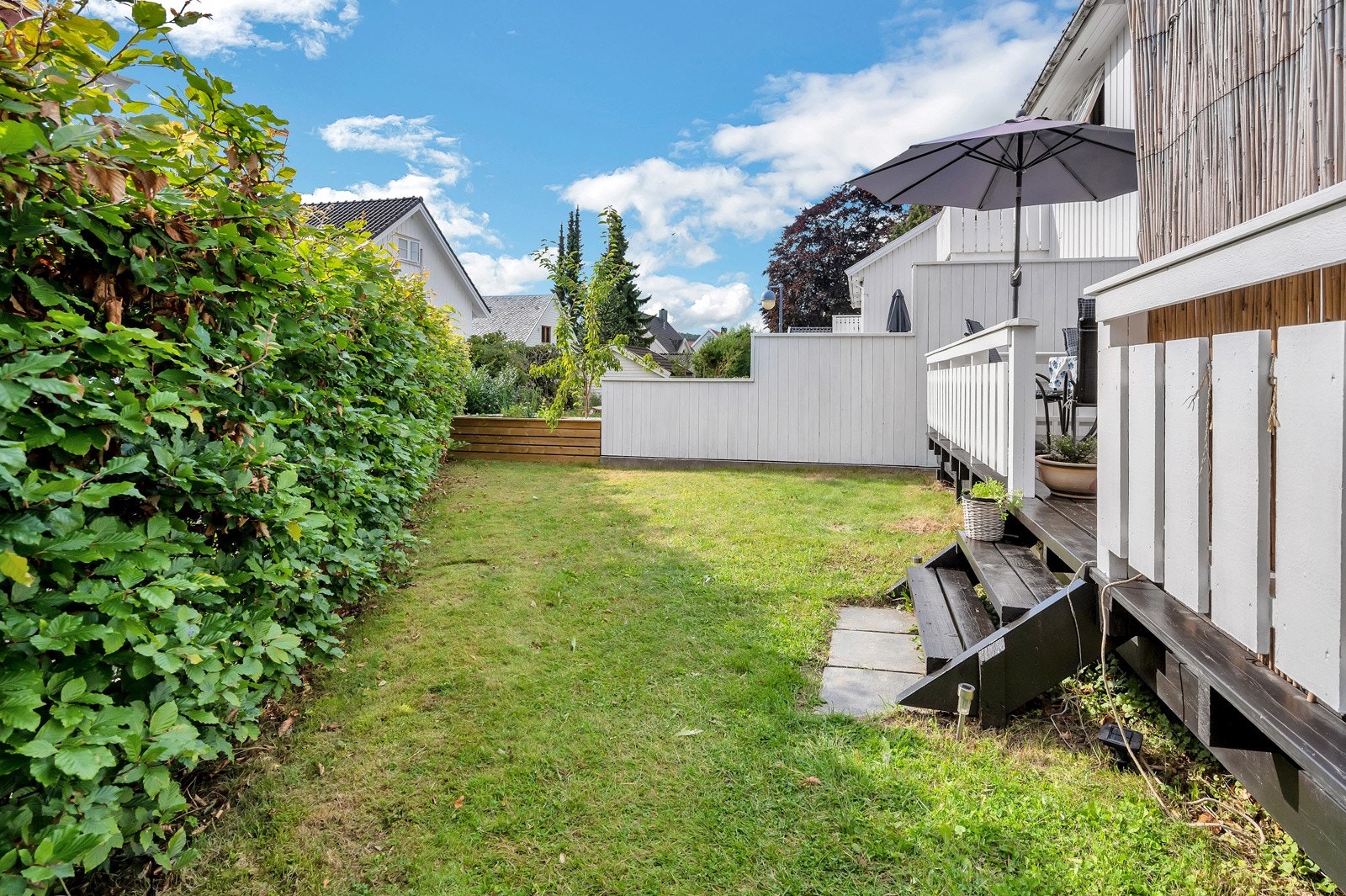 Solrik hage Galleribilde