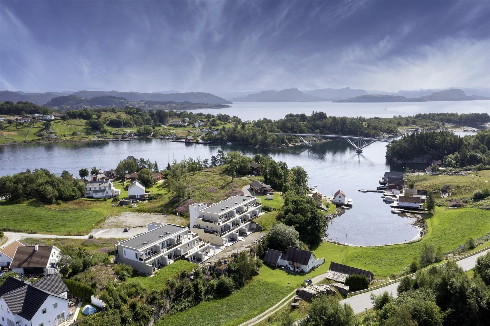 Leiligheten ligger kun et steinkast fra sjøen! Galleribilde