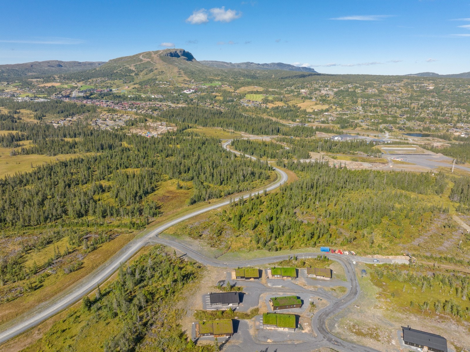 På Skeikampen kan du spille golf på Nordens høyestliggende 18-hulls golfbane Galleribilde