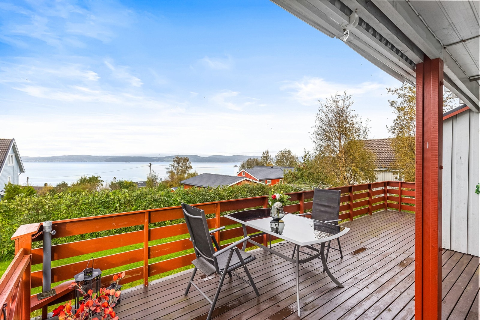 Veranda med en fantastisk utsikt. Galleribilde