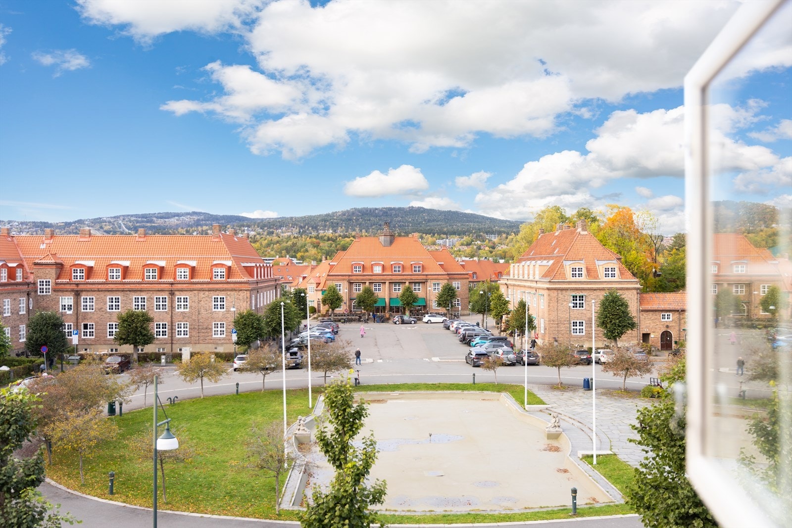 Her bor man fredfullt og fint til på toppen med herlig utsikt og ingen innsyn. Galleribilde
