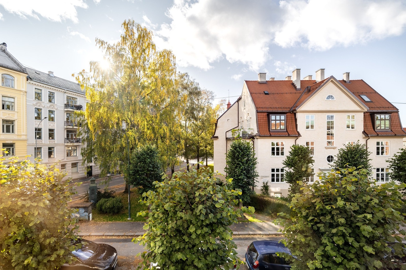 Luftig og åpent utsyn fra kjøkkenvinduet. Galleribilde