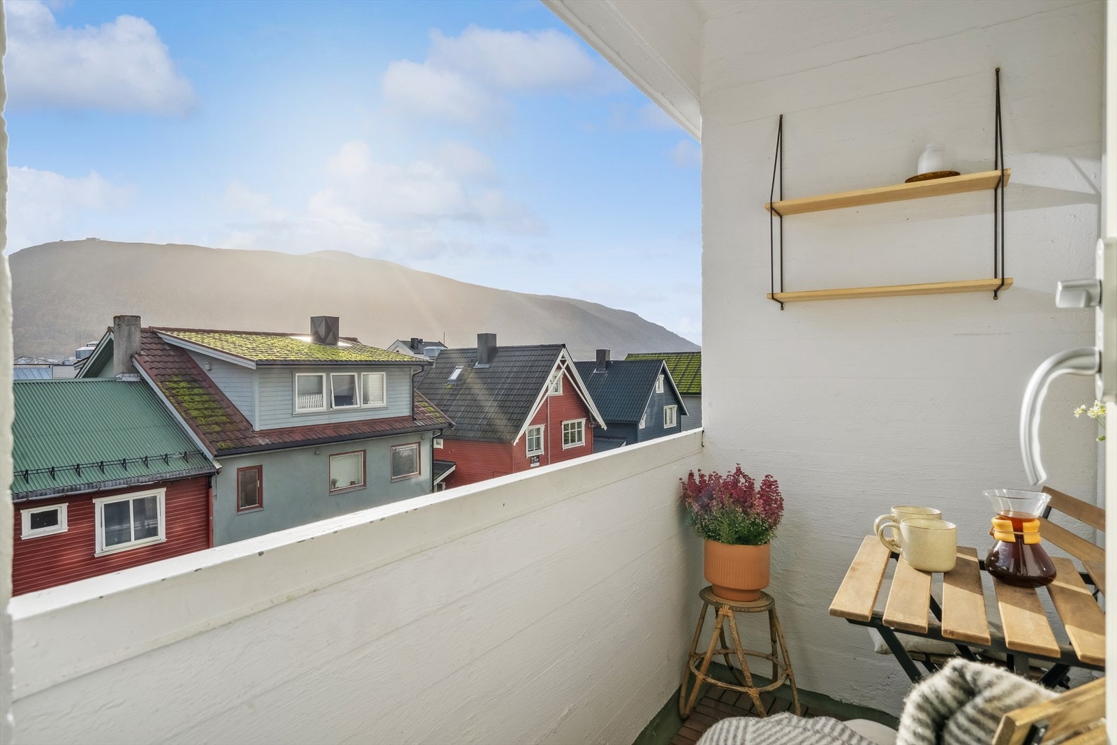 Her kan du nyte godværsdager sammen med utsikten. Galleribilde