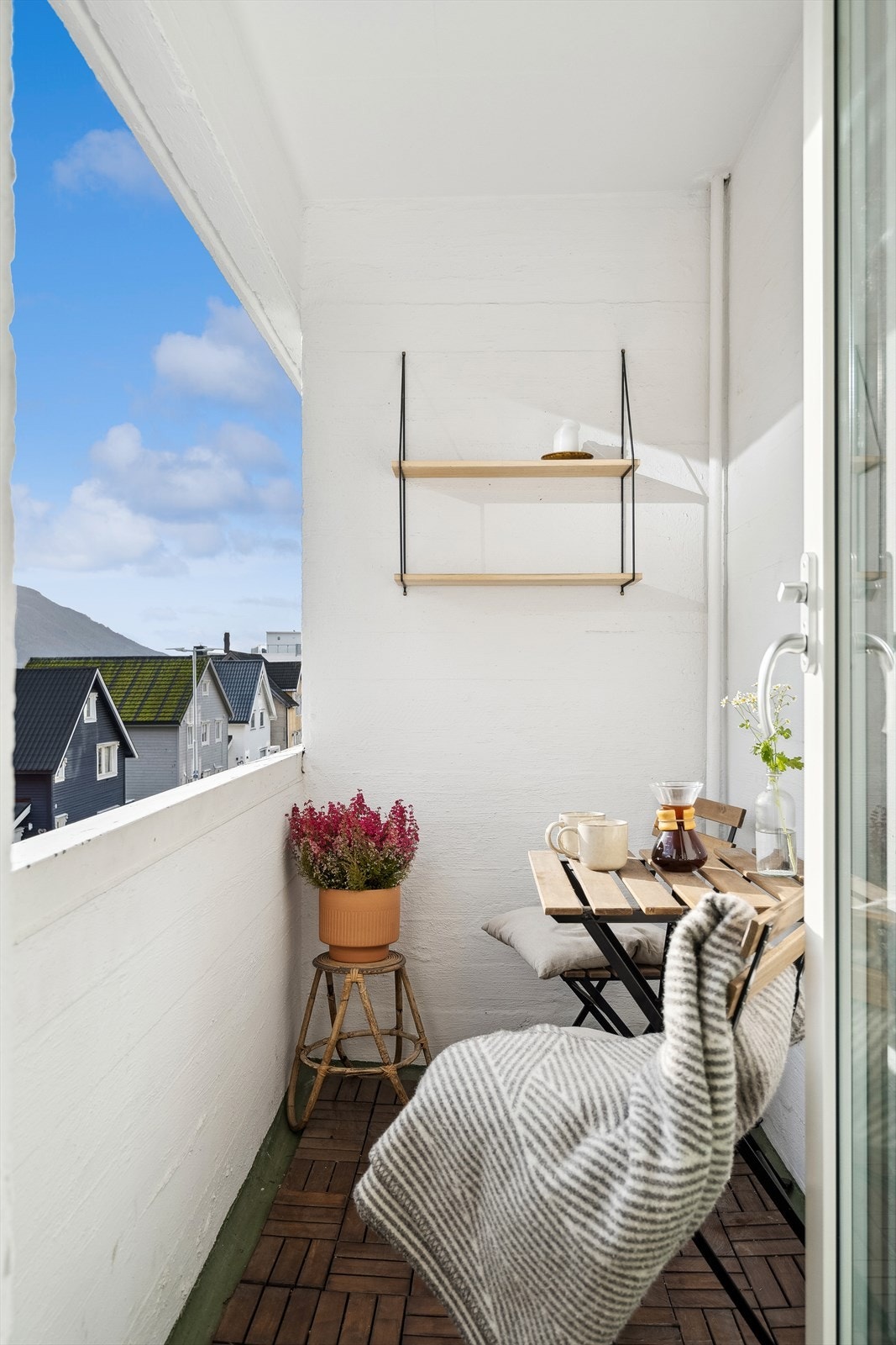 Utenfor stuen har du en hyggelig balkong. Galleribilde