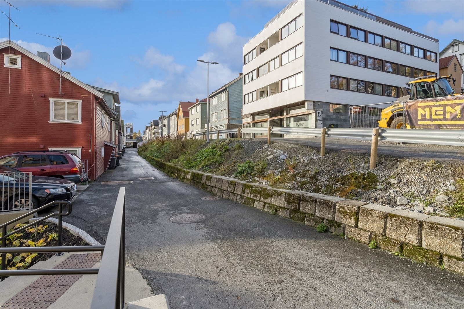 Herfra har du kort spasertur til det meste du måtte trenge i hverdagen. Galleribilde