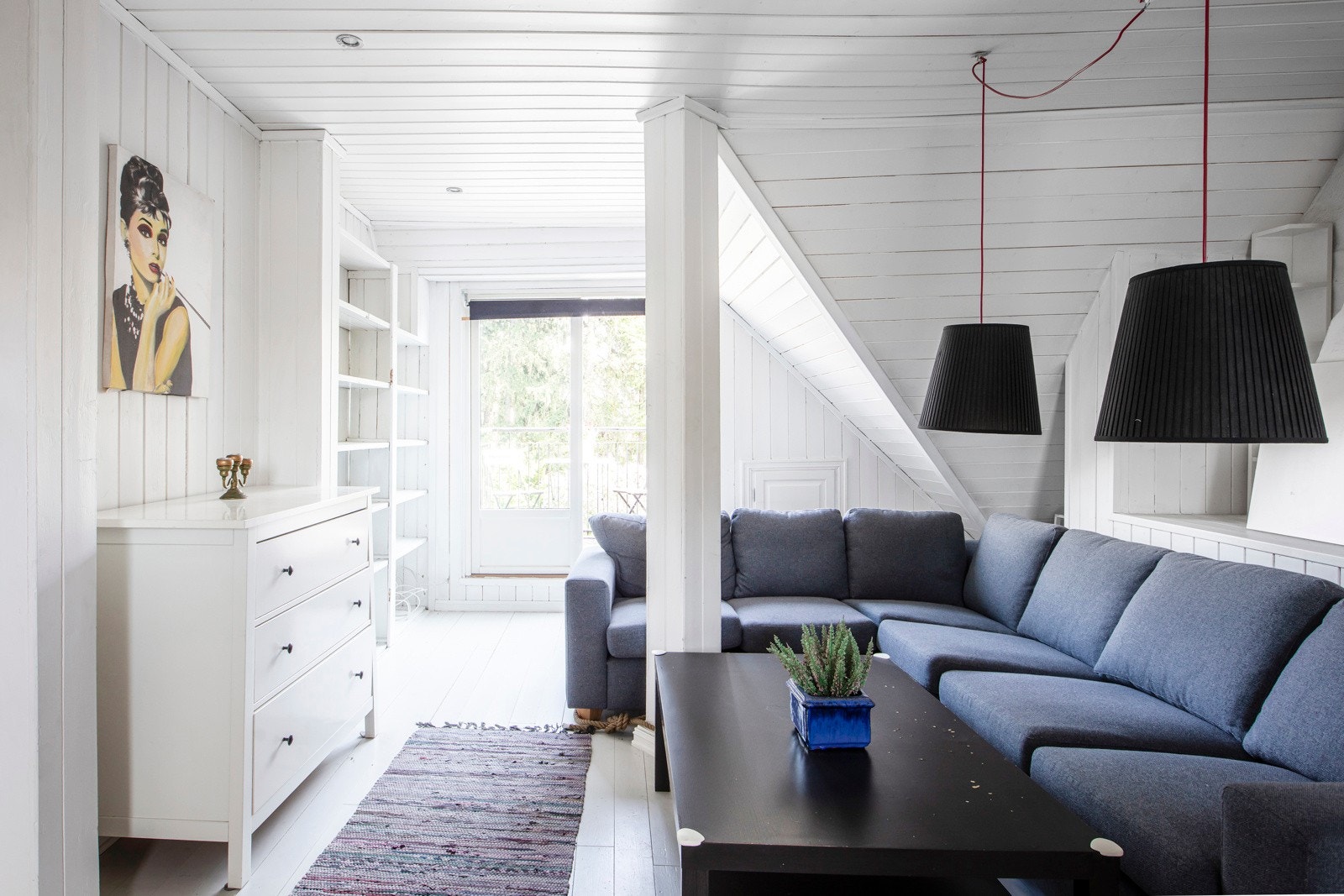 Lys og luftig loftstue Galleribilde