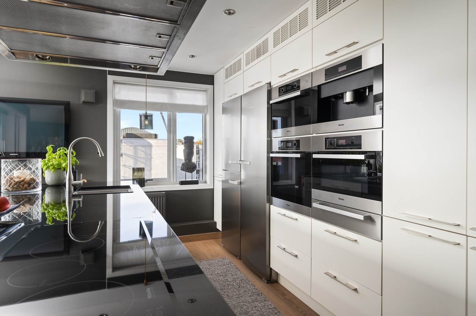 Hvitevarer fra Miele medfølger. Galleribilde