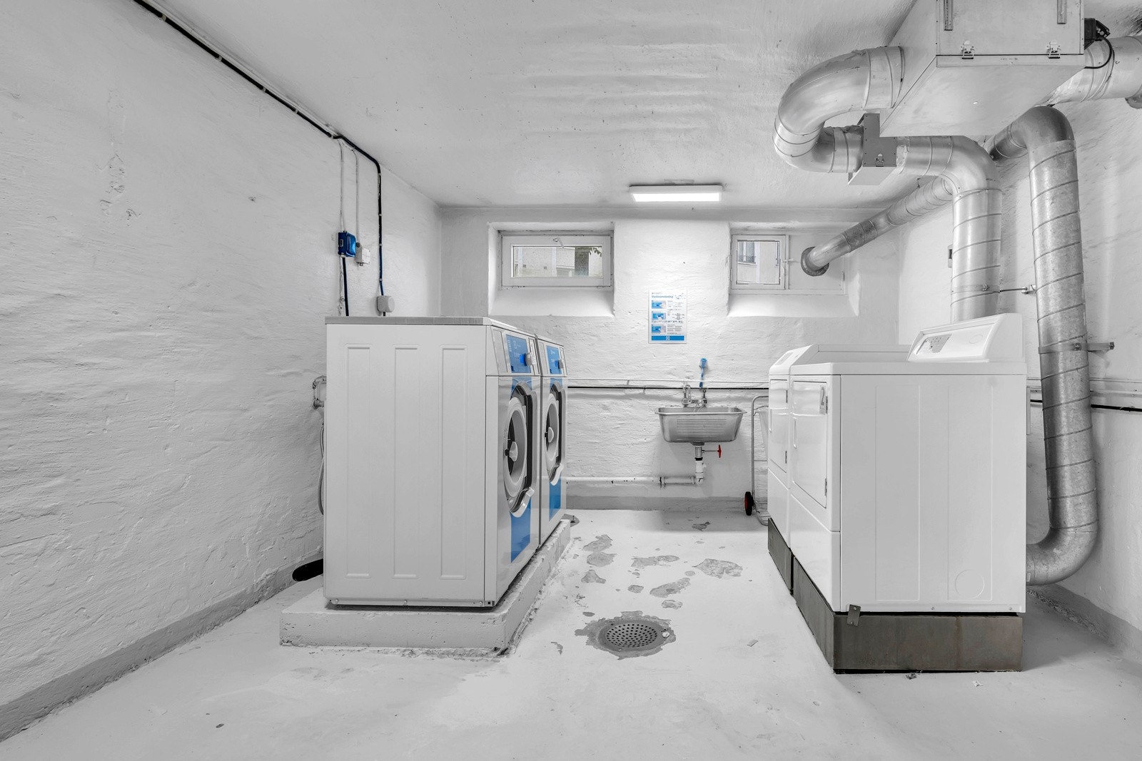 Leiligheten har felles vaskeri i kjelleren. Galleribilde