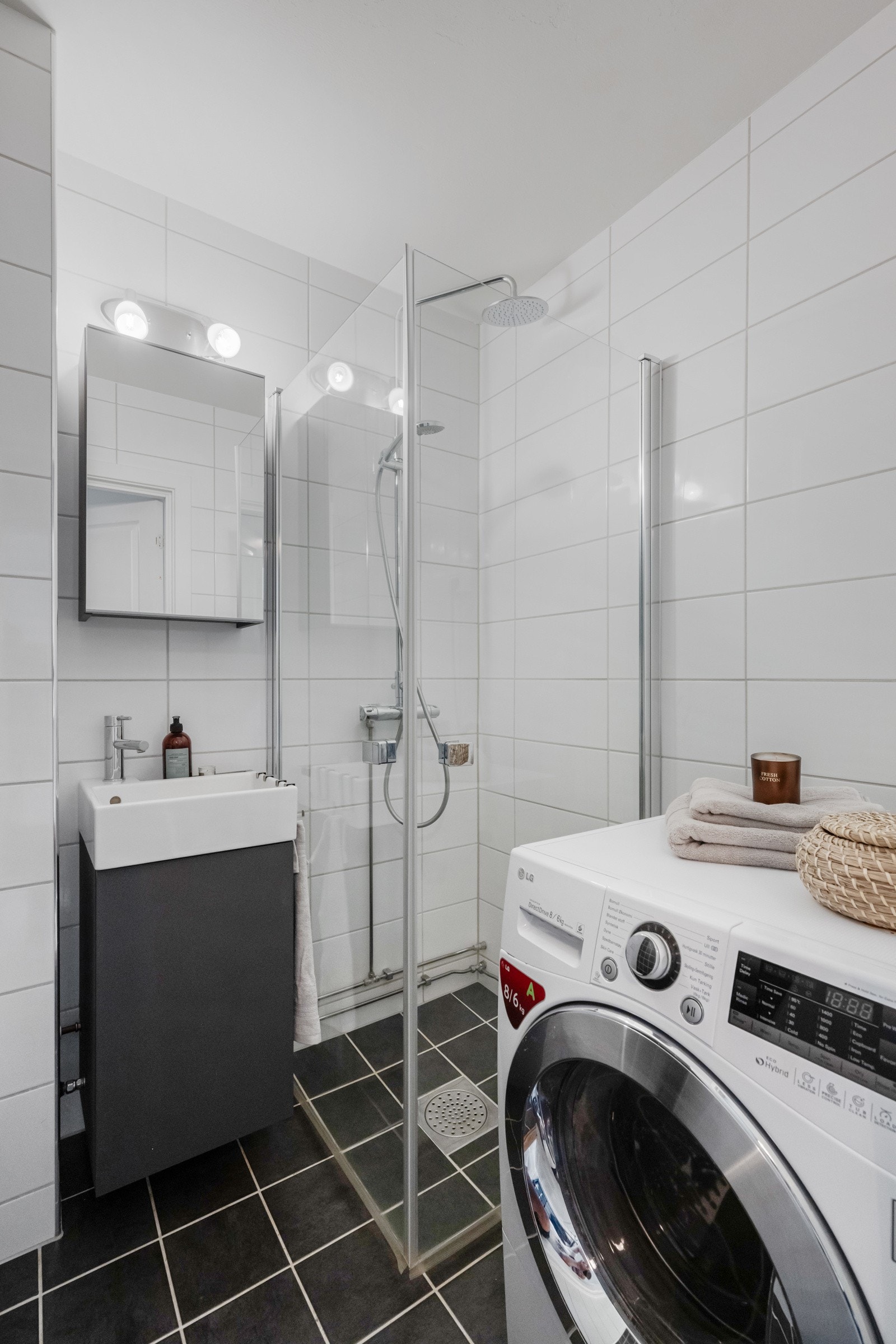 Oppgradert badet i 2019. Galleribilde