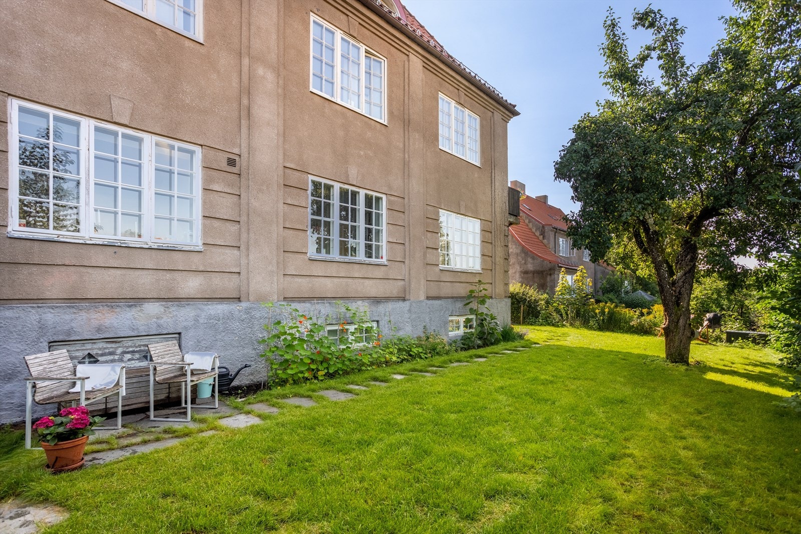 Det er rikelig med bolteplass for hele familien, og et sted både store og små garantert vil ha glede av. Galleribilde