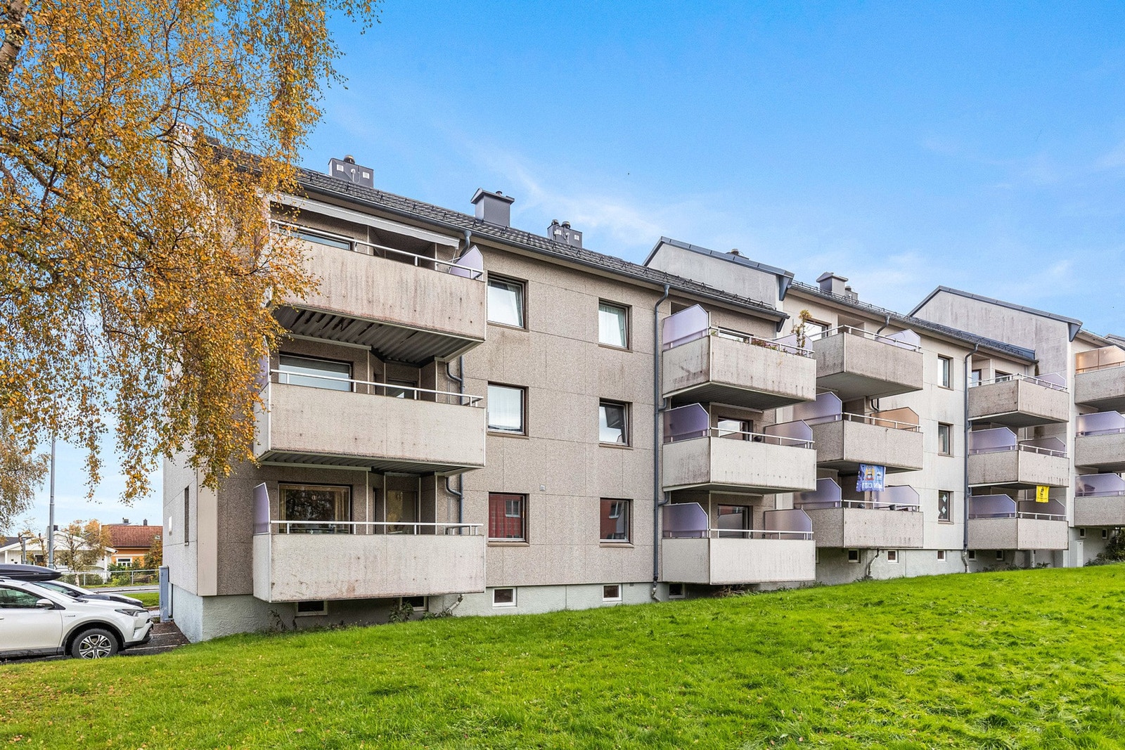 En lys og fin 3-roms leilighet med beliggenhet i 1. etasje. Galleribilde