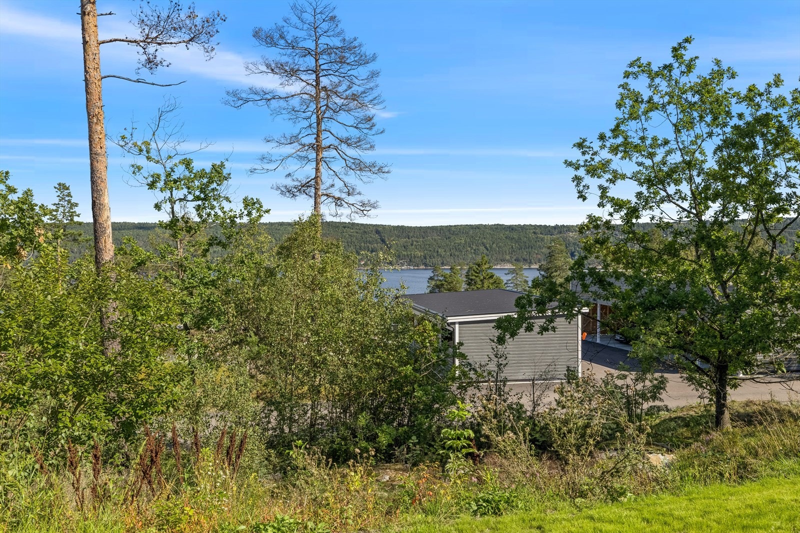 Det er delvis fjordutsikt mot Bunnefjorden. Galleribilde