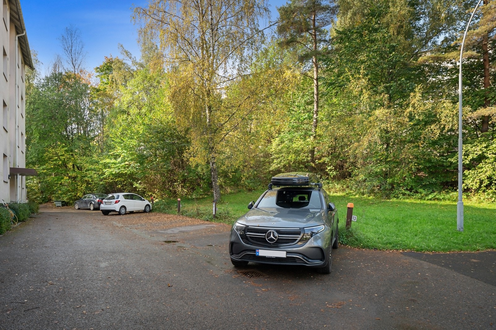 Det er medfølger parkeringsplass. Galleribilde