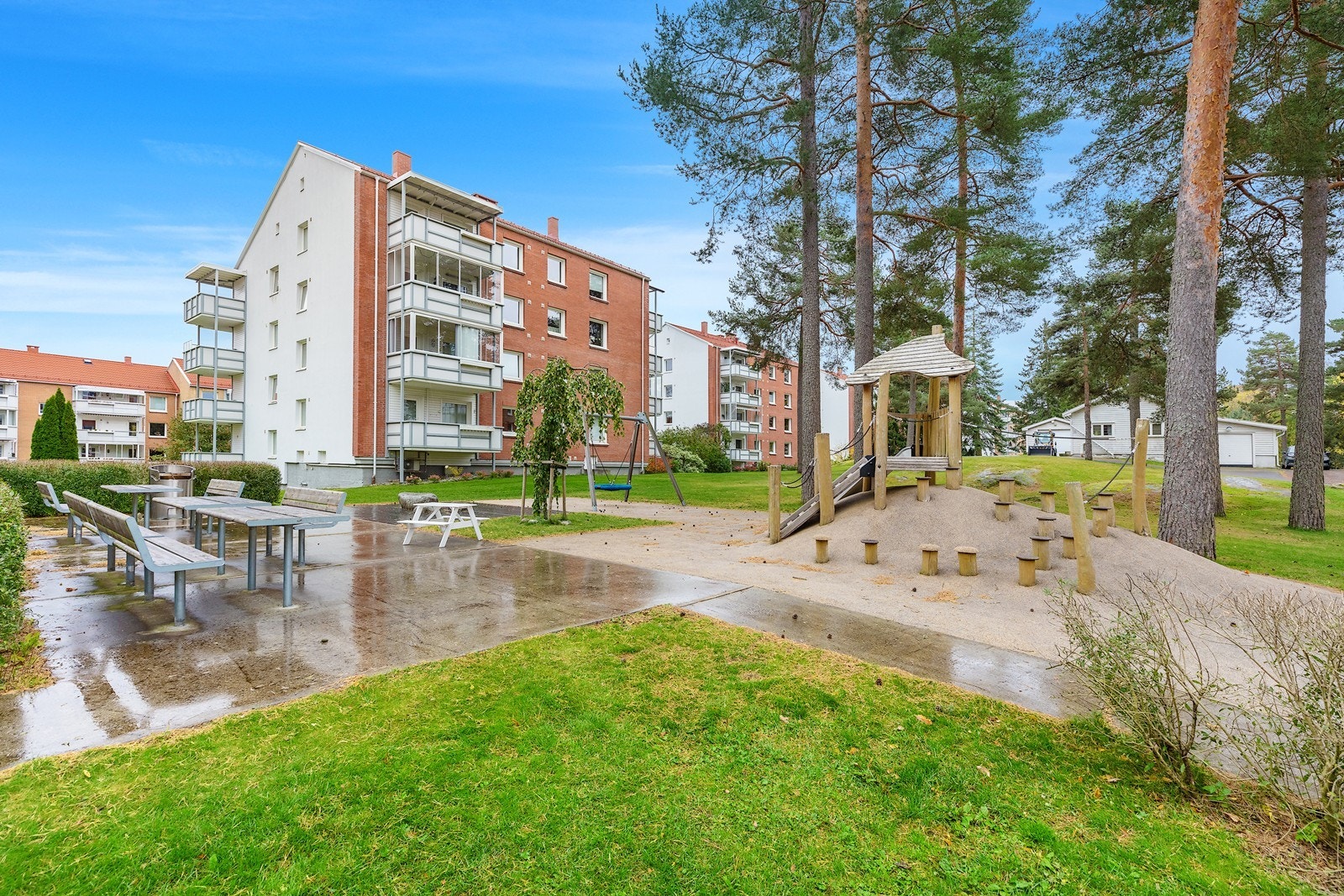 Borettslaget består av 481 andelsleiligheter. I tillegg kommer 1 tjenesteleilighet. Galleribilde