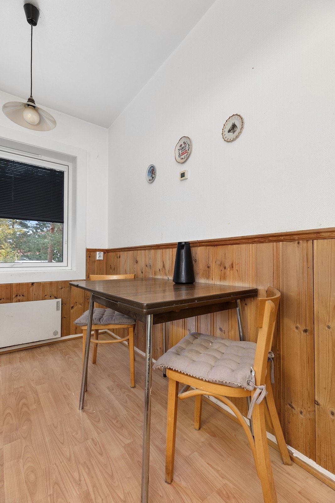 Det er plass til frokokstbord på kjøkkenet om ønskelig. Galleribilde