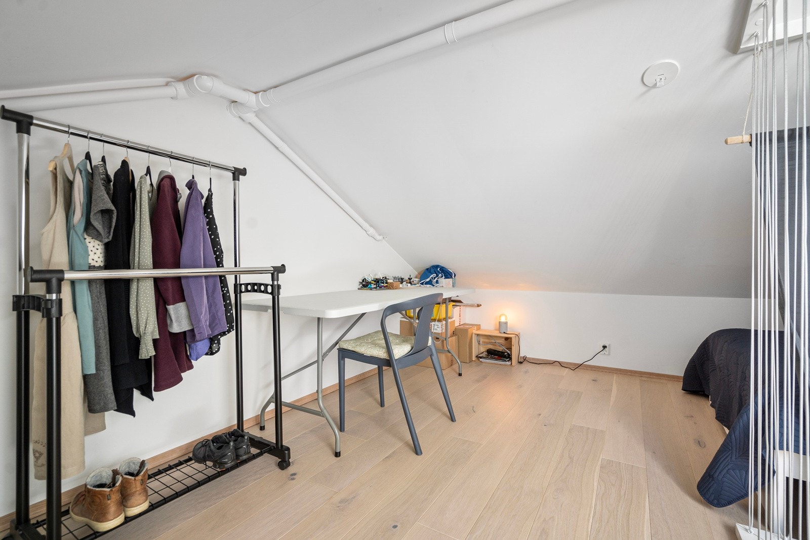 Hemsen har også plass til en kontorpult Galleribilde