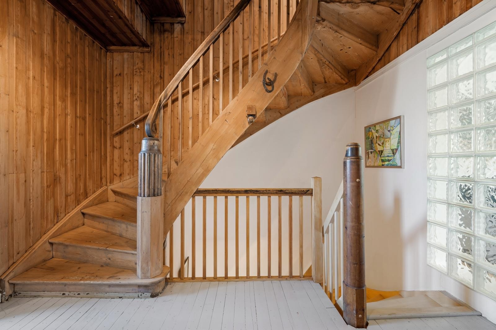 Trapperom i 1.etasje. Galleribilde