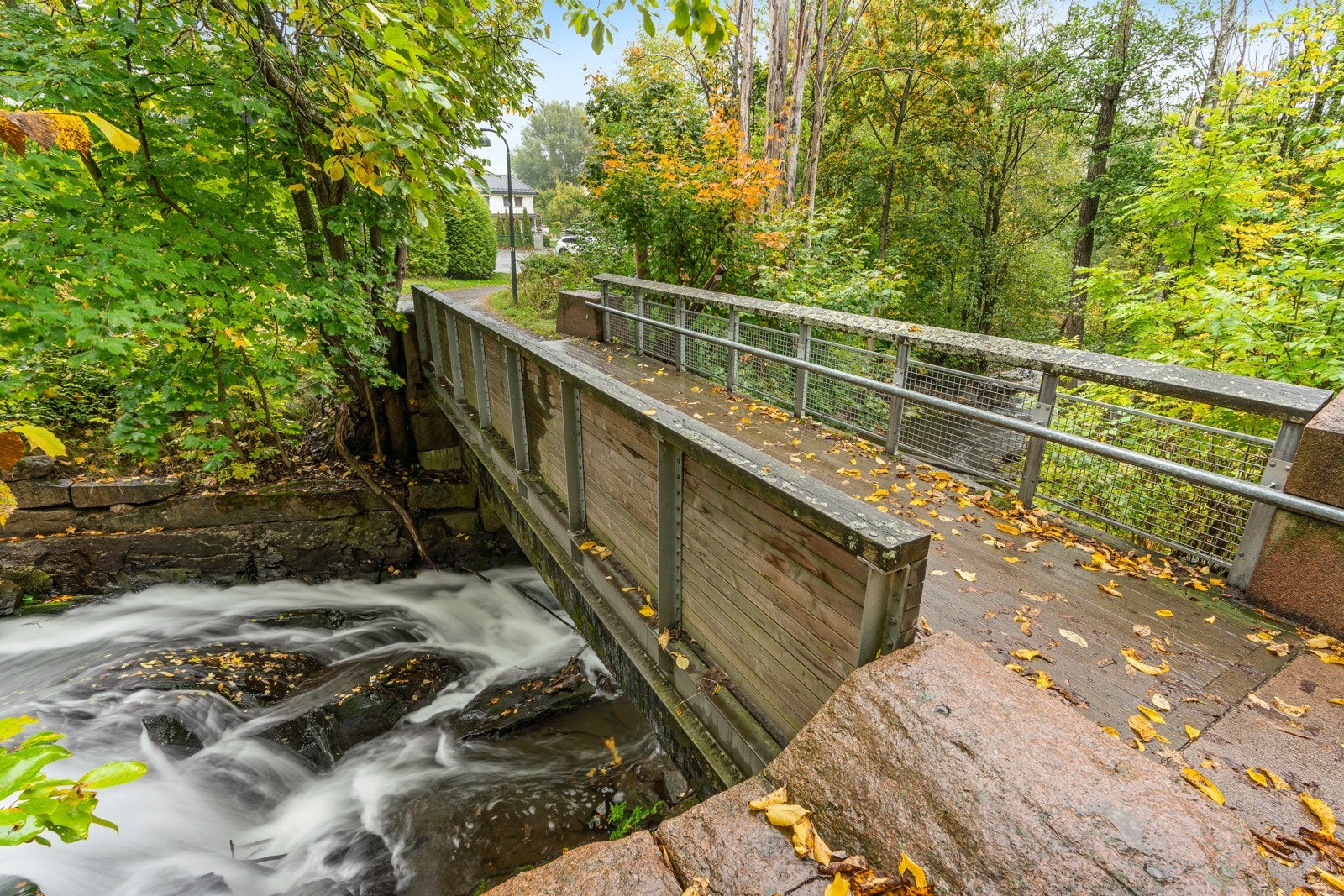 Det er flere turmuligheter i umiddelbar nærhet i tillegg til marka. Galleribilde