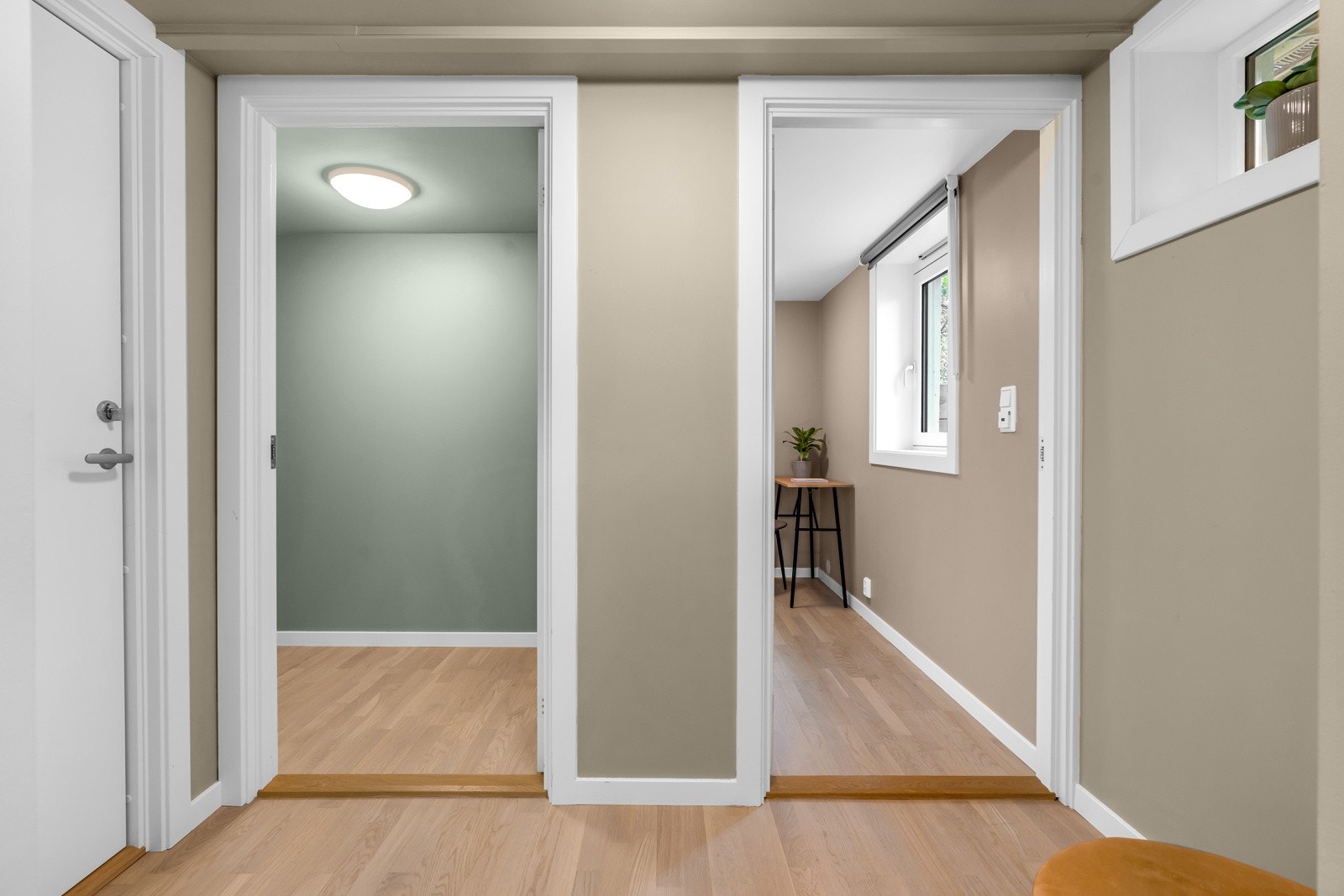 Etasjen innehar en fin trappegang samt to koselige soverom. Galleribilde