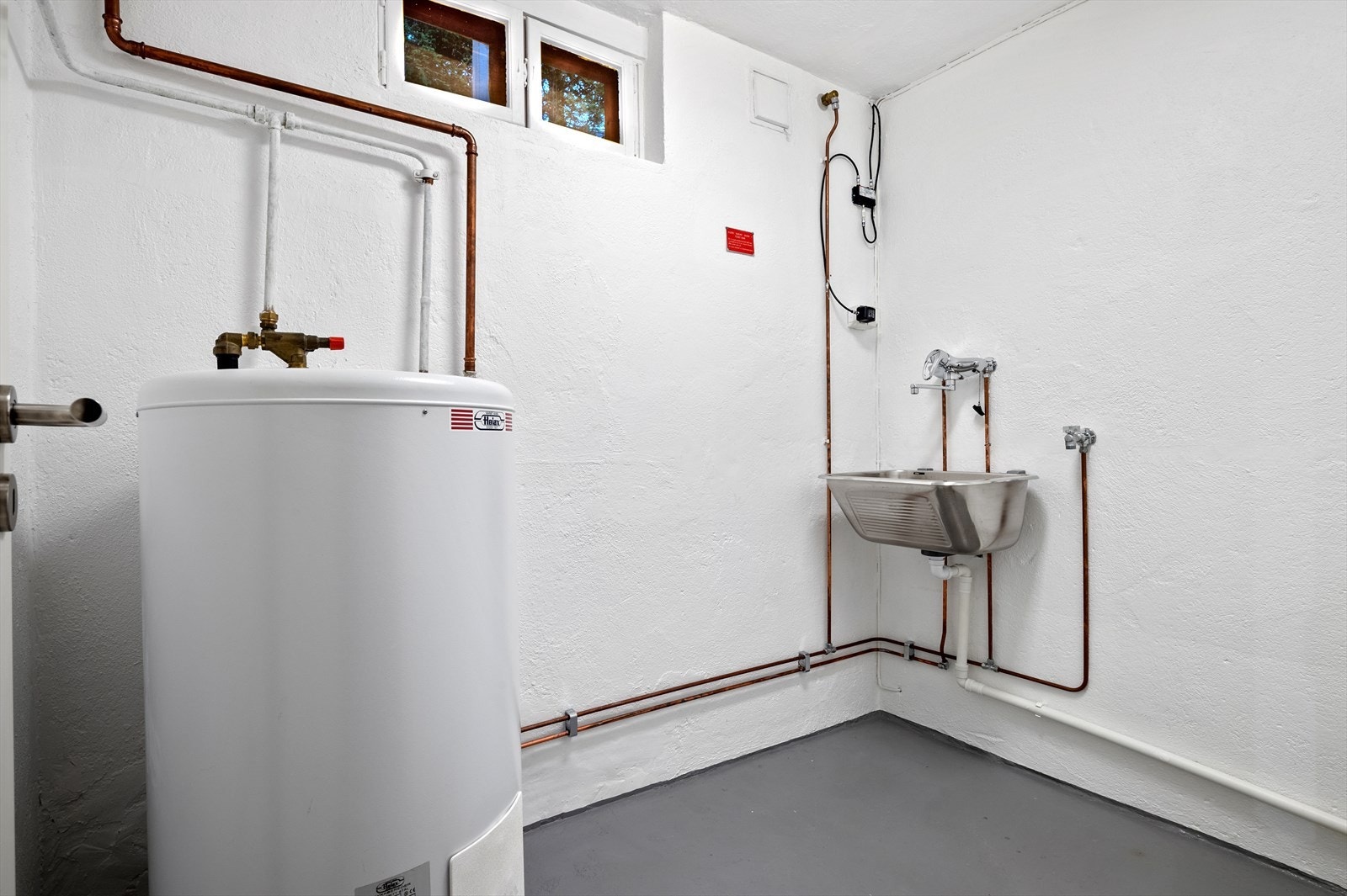 Vaskerom/teknisk rom i underetasje. Galleribilde