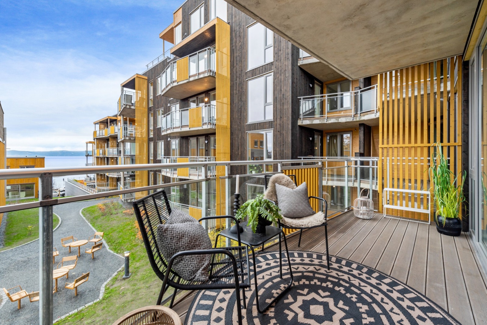 Bilder fra tilsvarende ferdigbygd leilighet i hus A Galleribilde