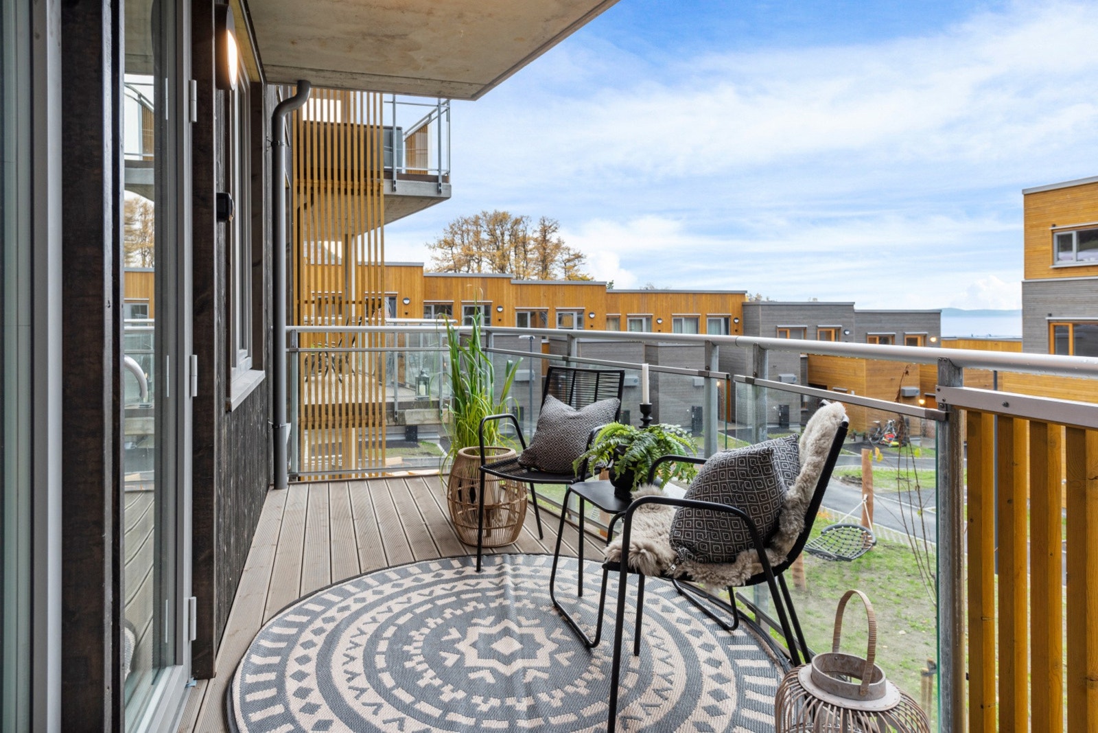 Bilder fra tilsvarende ferdigbygd leilighet i hus A Galleribilde