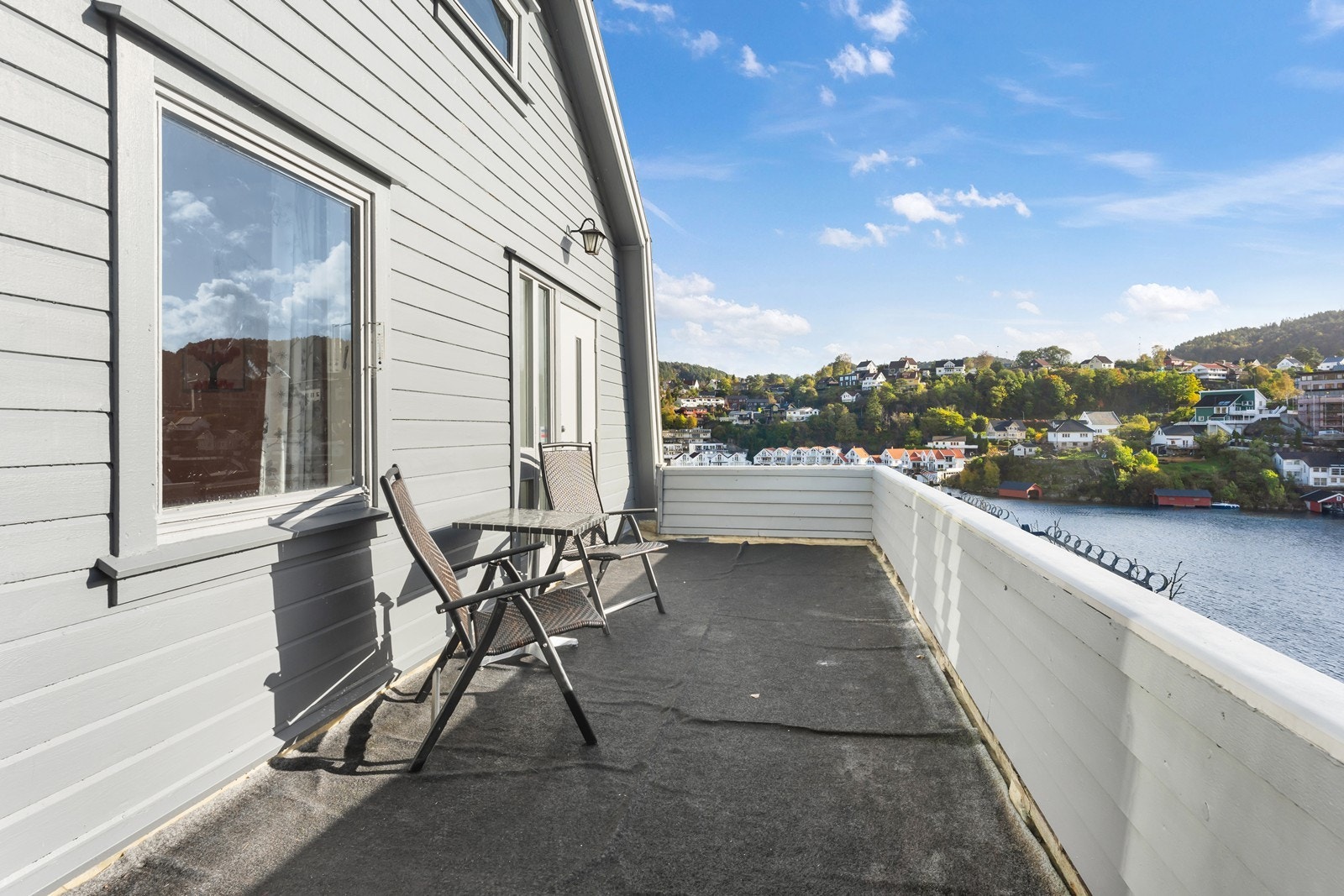 Terrasse med utgang fra soverom. Galleribilde