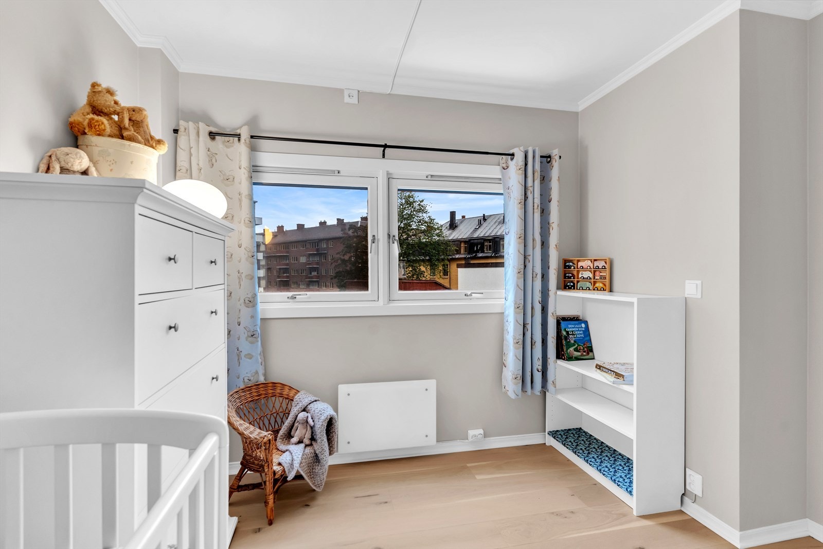 Plass til dobbelseng på soverom II. Galleribilde