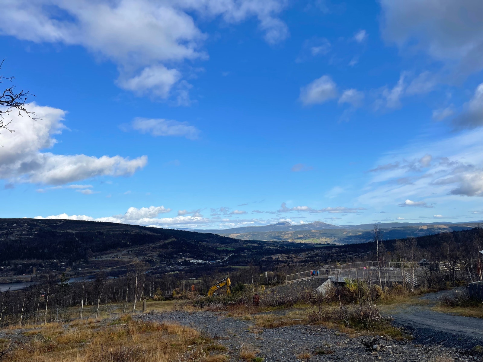 Utsikt mot nord-øst Galleribilde