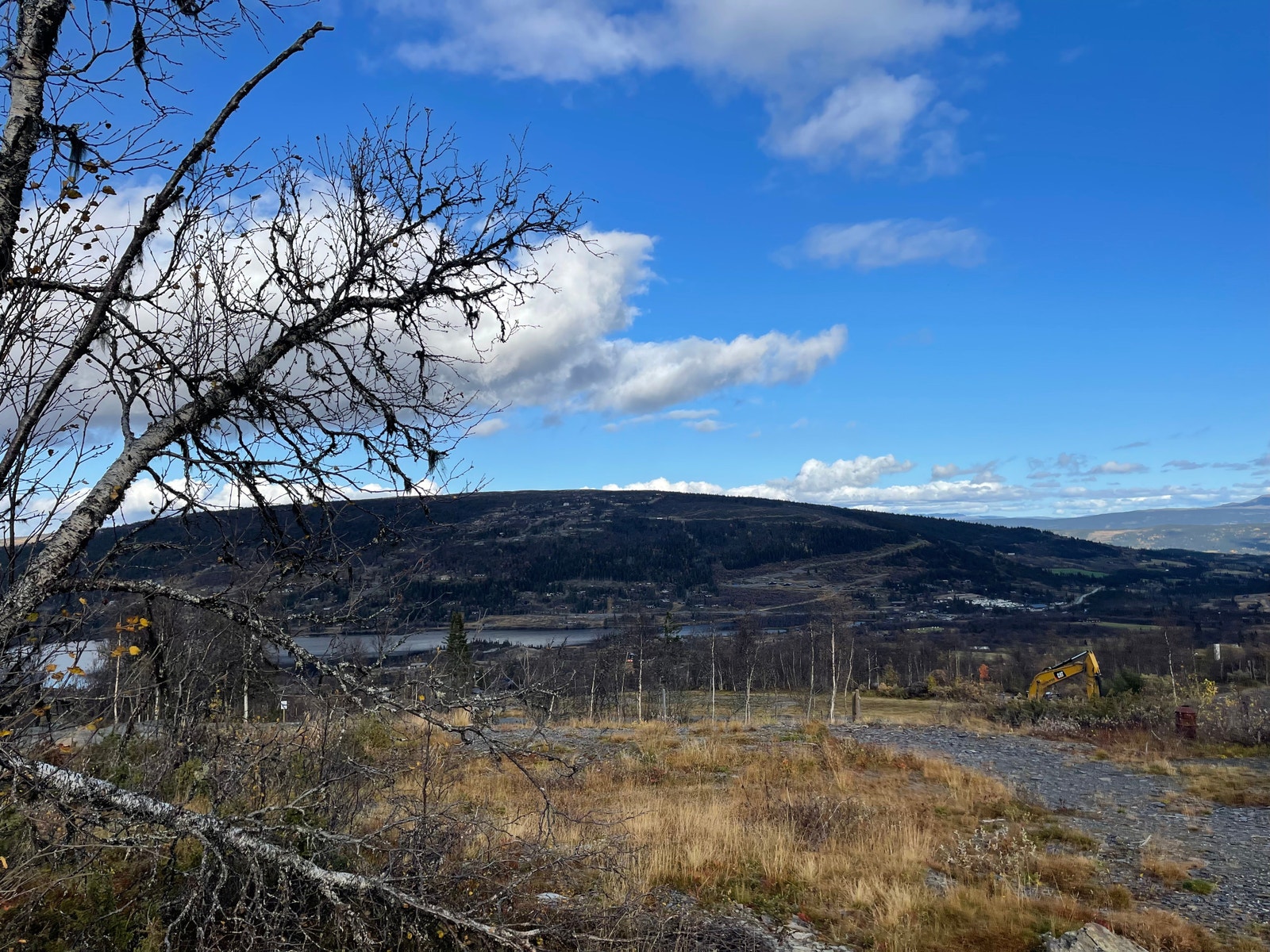Utsikt til Vasetvannet fra tomtefeltet Galleribilde