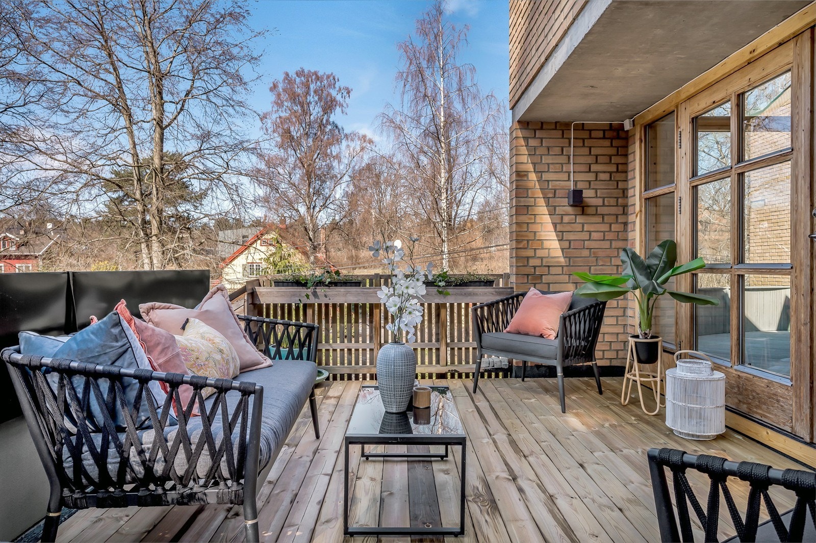 Hyggelig terrasse. Galleribilde