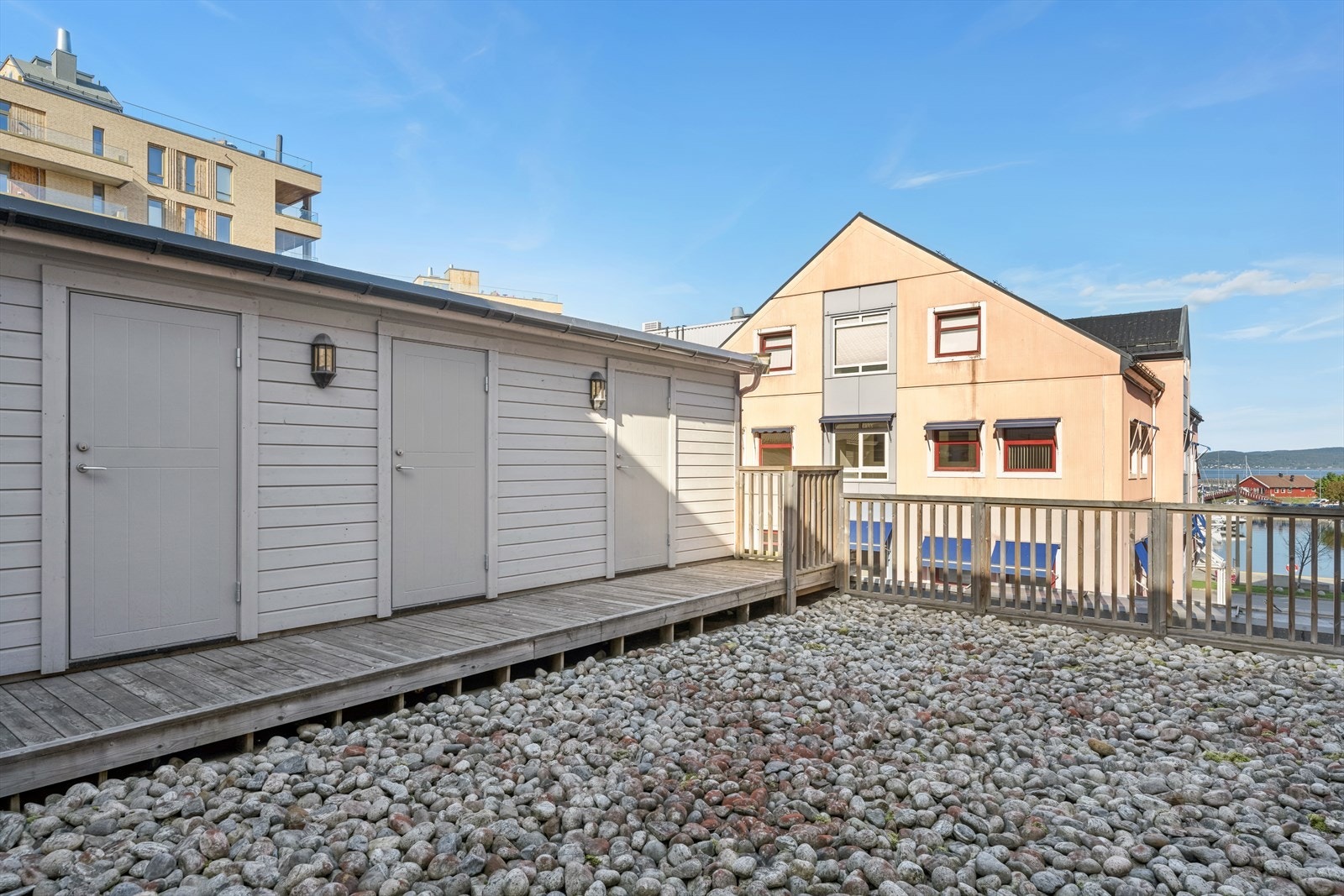 1 utebod ved felles terrasse. Galleribilde