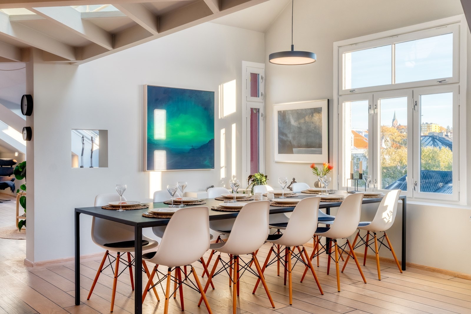 Leiligheten har plass til en stor spisegruppe - perfekt til store sammenkomster! Galleribilde