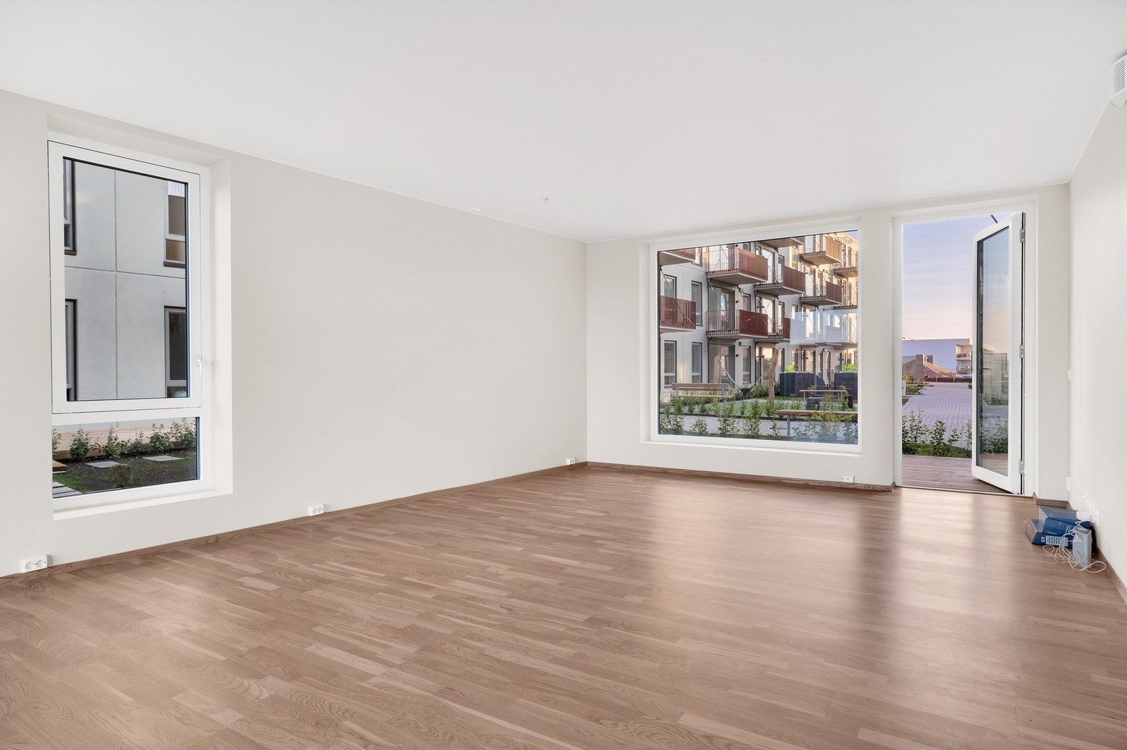 Fra stuen ankommer man boligens andre terrasse på 12 kvm. Galleribilde