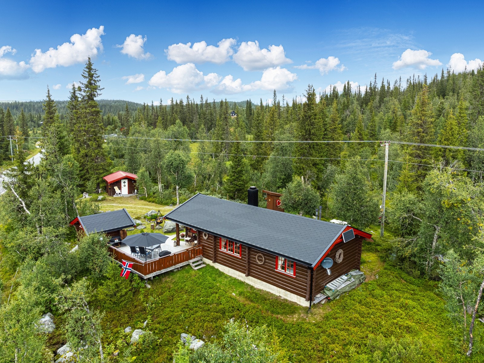 Fritidseiendommen beliggende i Synnfjellet, Nylsfjellet hytteområde og grenser til Synnfjellvegen. Galleribilde