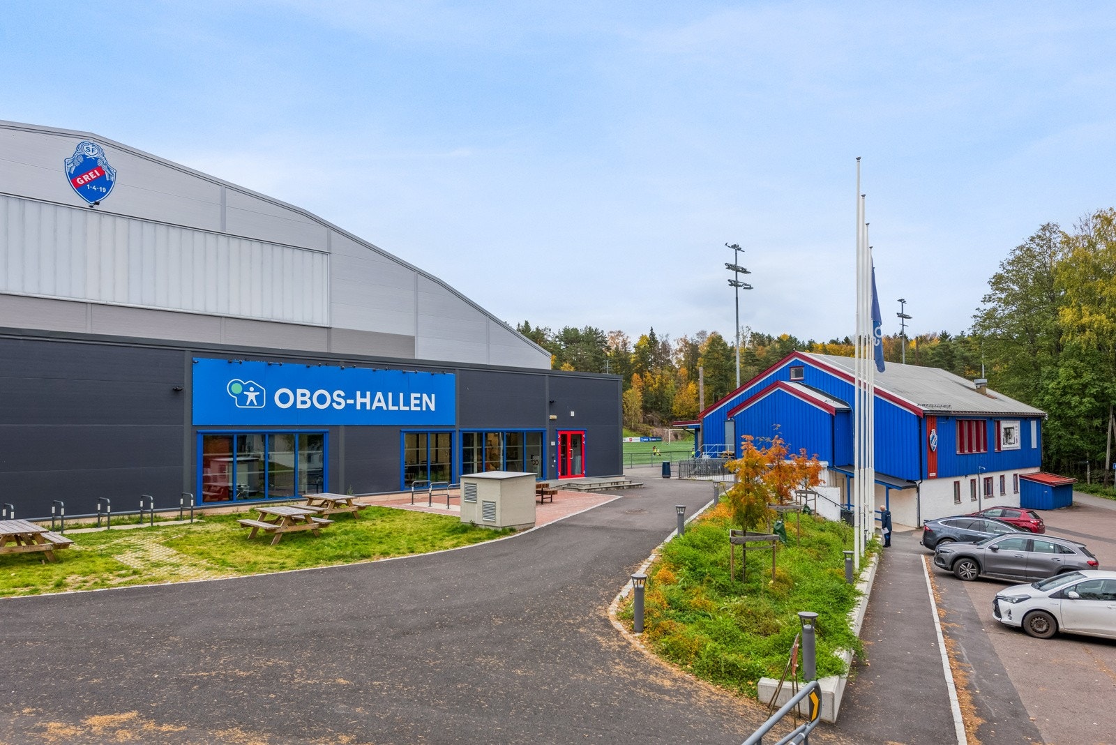 OBOS hallen, ny i 2021, er Oslos 3. kunstgresshall. Finnes rett i nærheten. Galleribilde