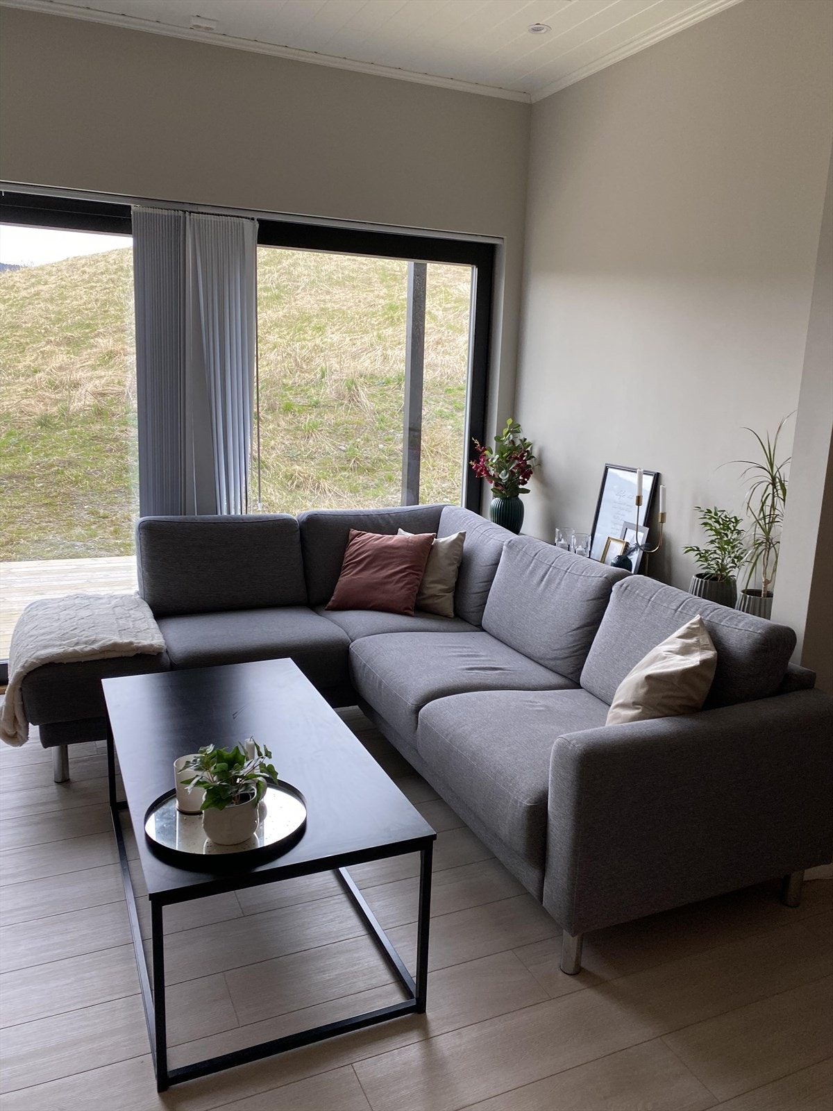 Boligen er oppført med moderne materialer av høy kvalitet. Galleribilde