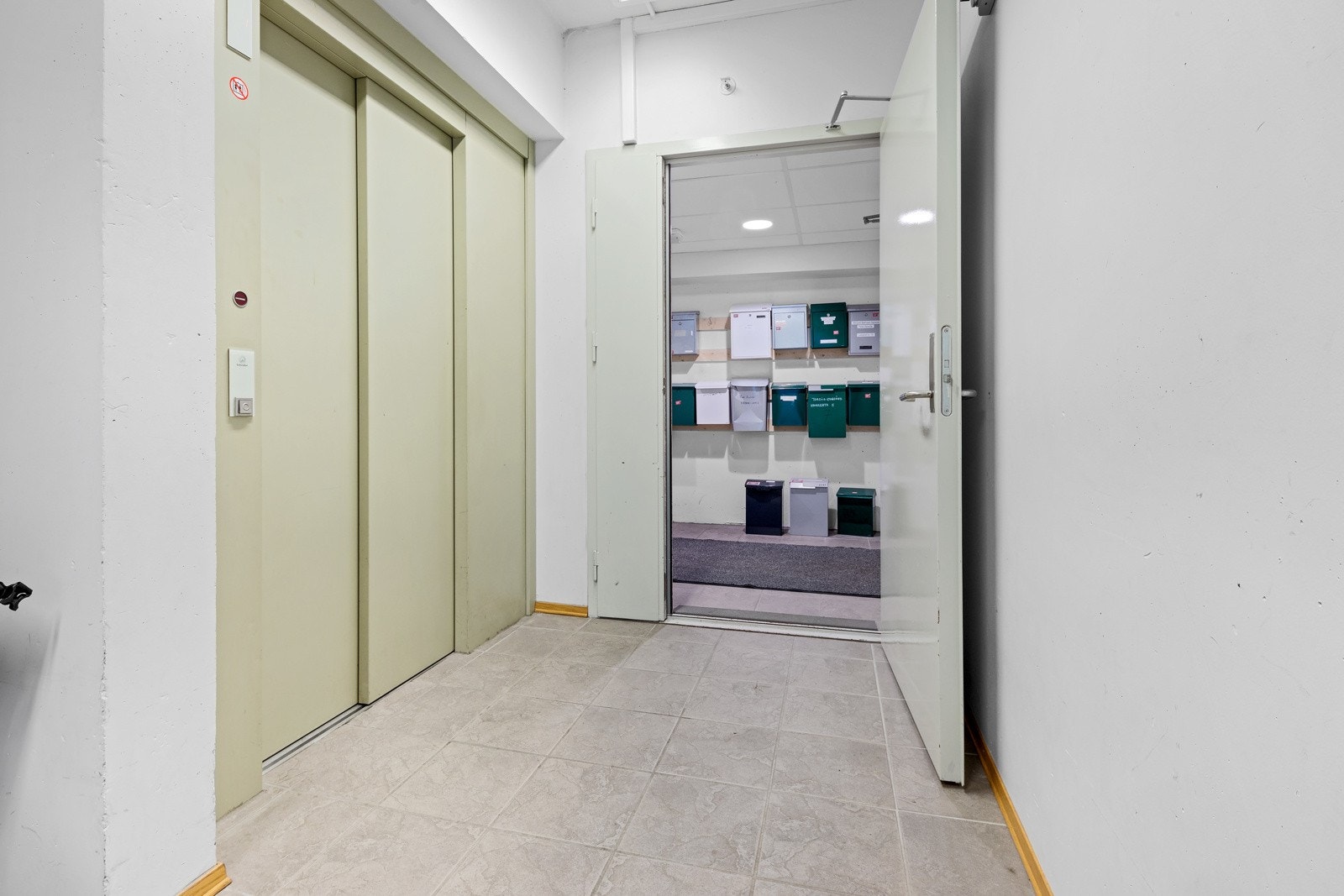 Heis i bygget Galleribilde