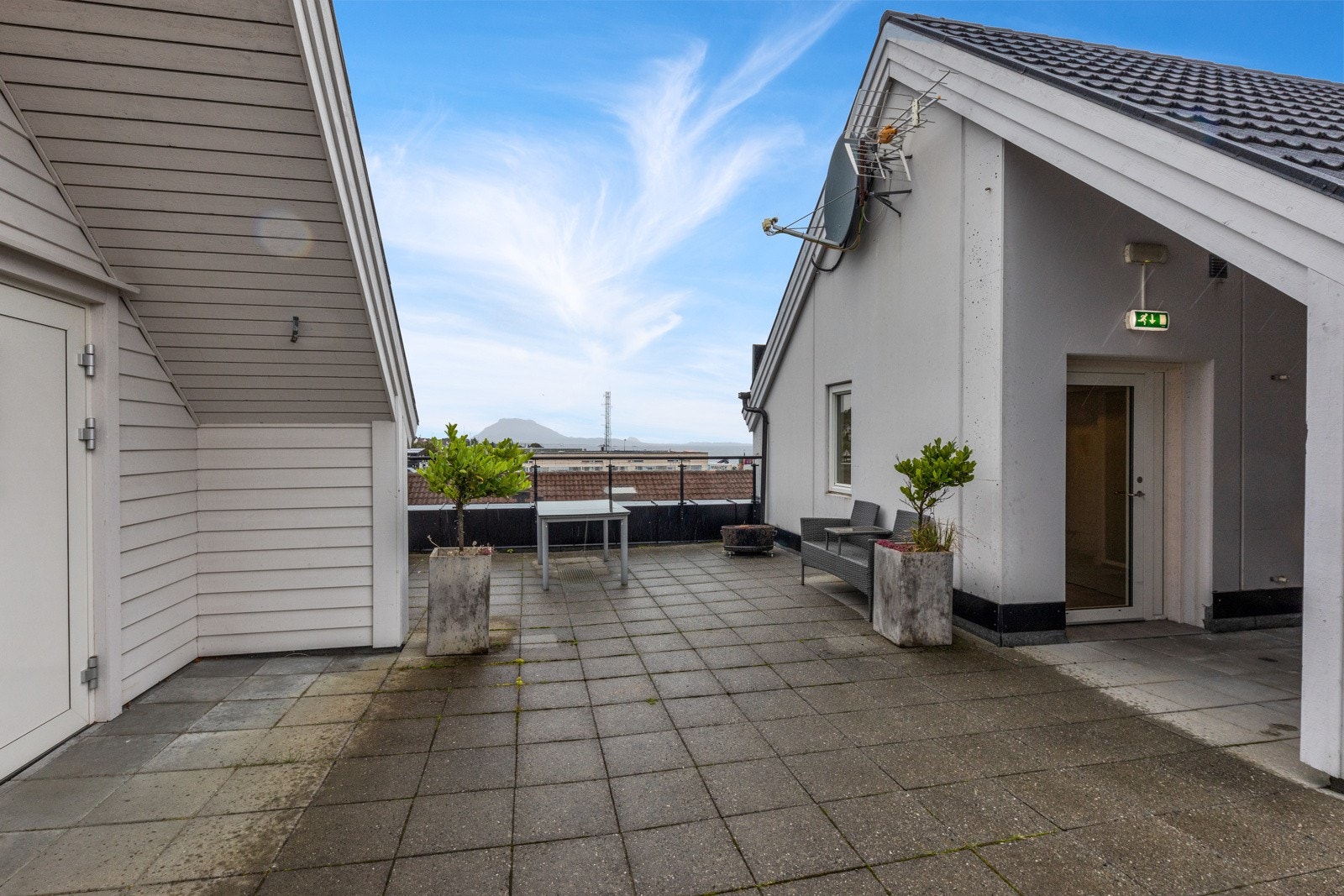 Stor og flott felles takterasse Galleribilde
