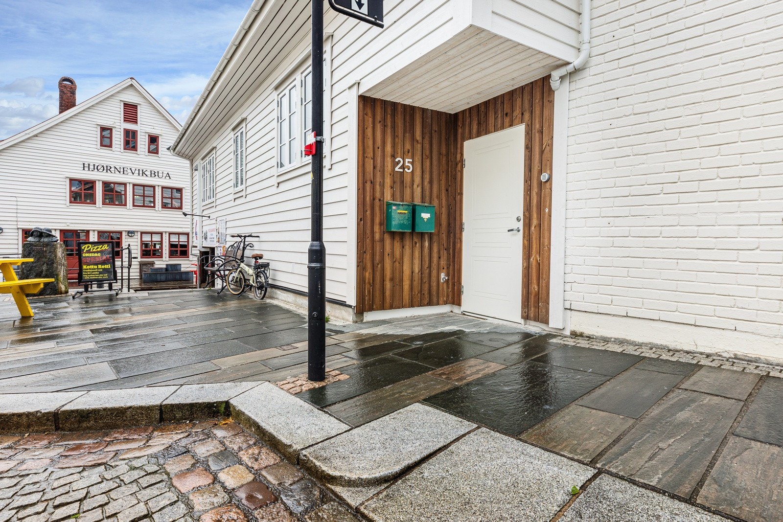 Rett utforbi inngangspartiet ditt så er du i sentrum kjernen Galleribilde