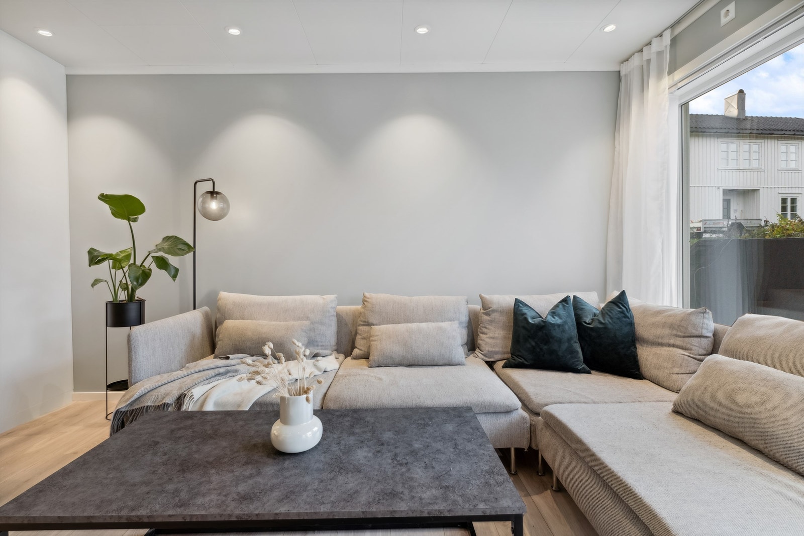 Belysning med downlights Galleribilde
