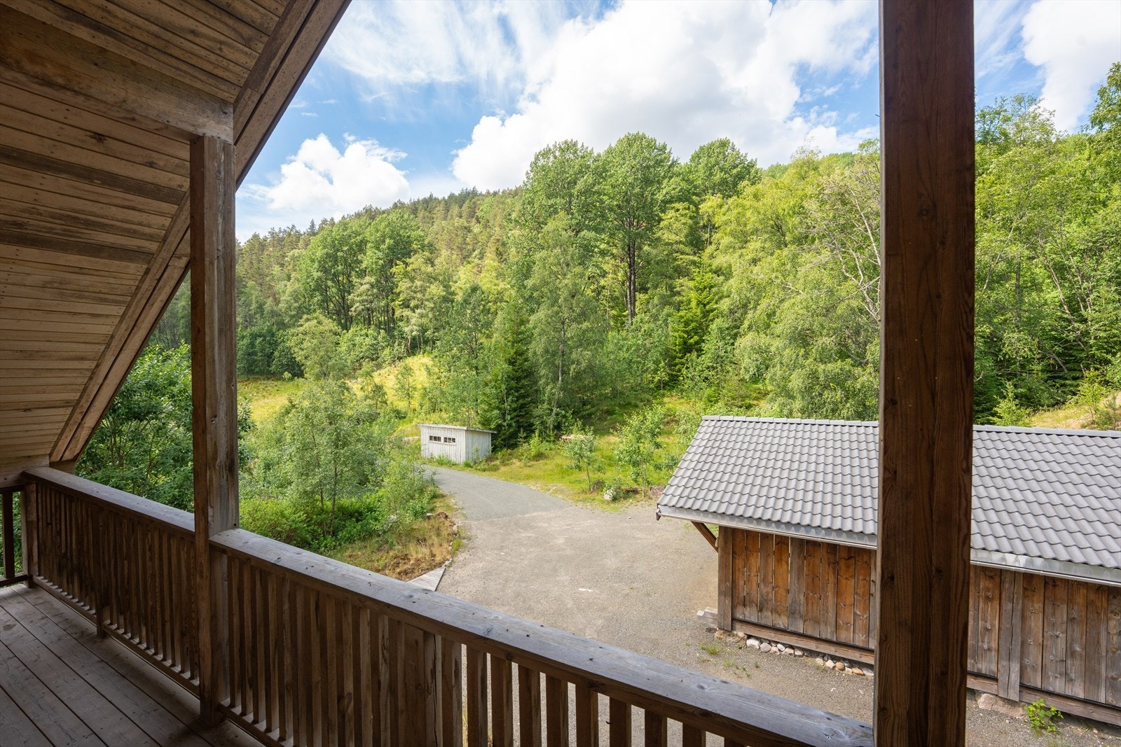 Utsikt fra verandaen. Galleribilde