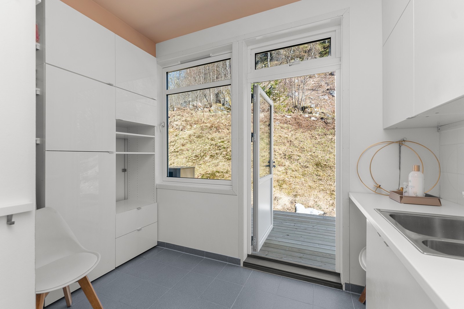 ... med utgang. Galleribilde