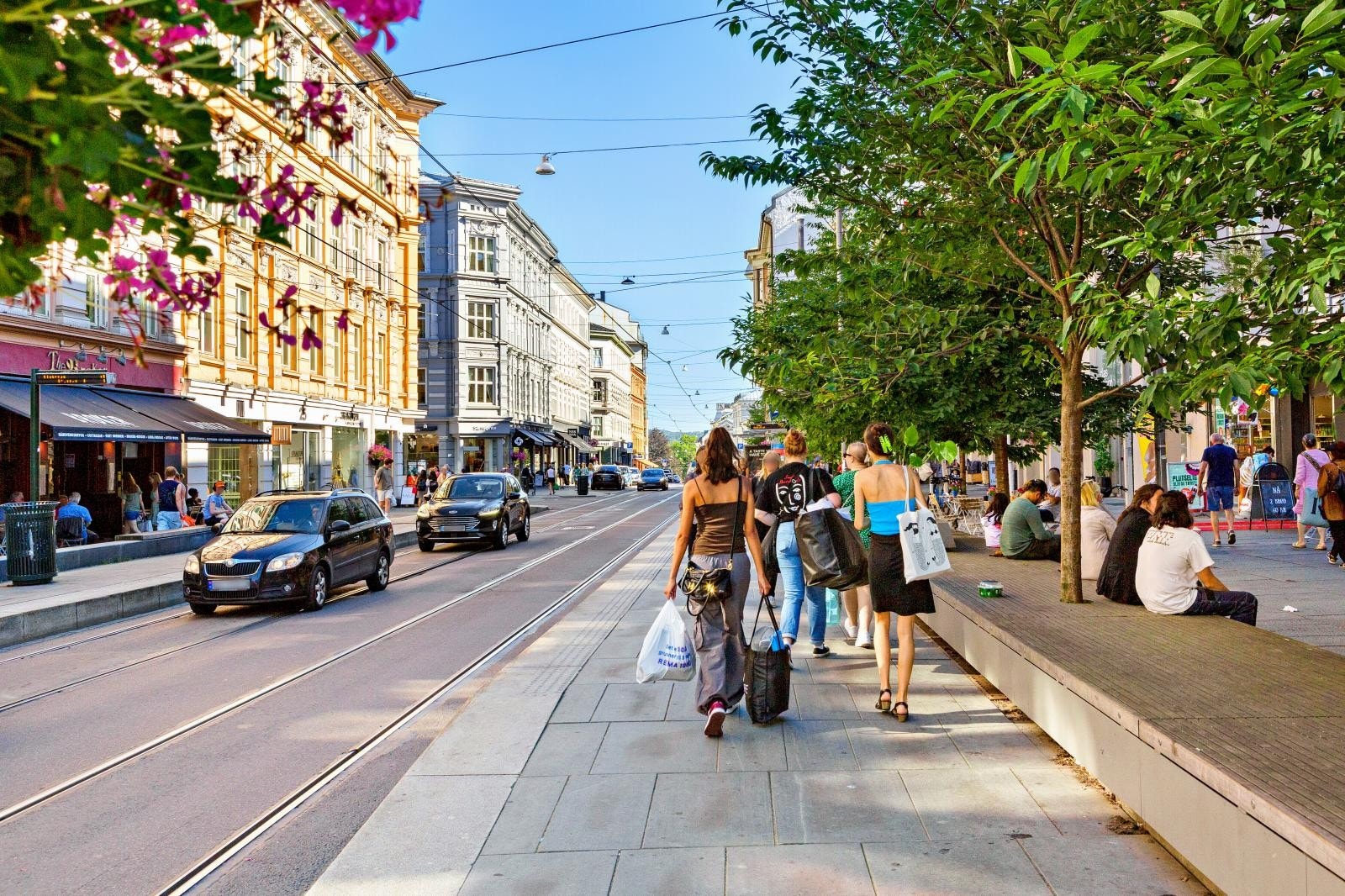 For den handleglade er det ca. 100 meter til Oslos mest populære handlegate i Bogstadveien. Galleribilde
