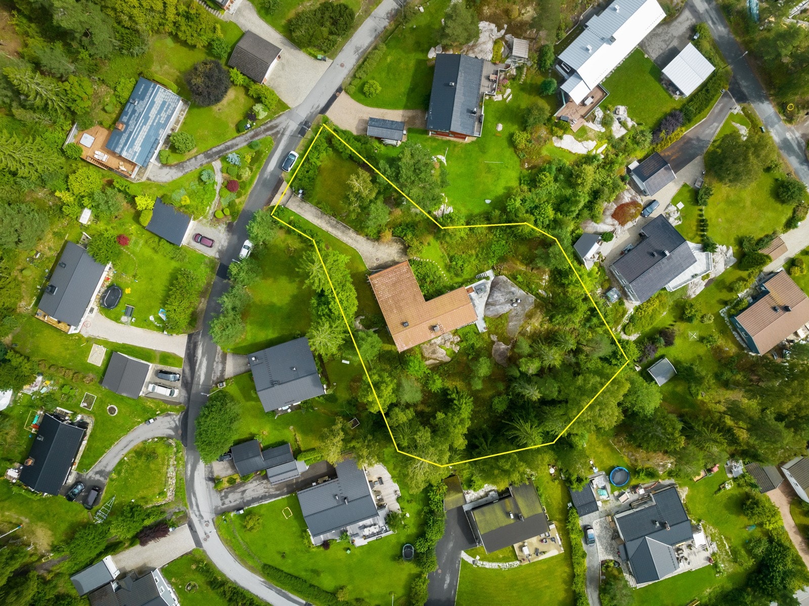 Cirka tomtegrense 2.674 kvm Galleribilde