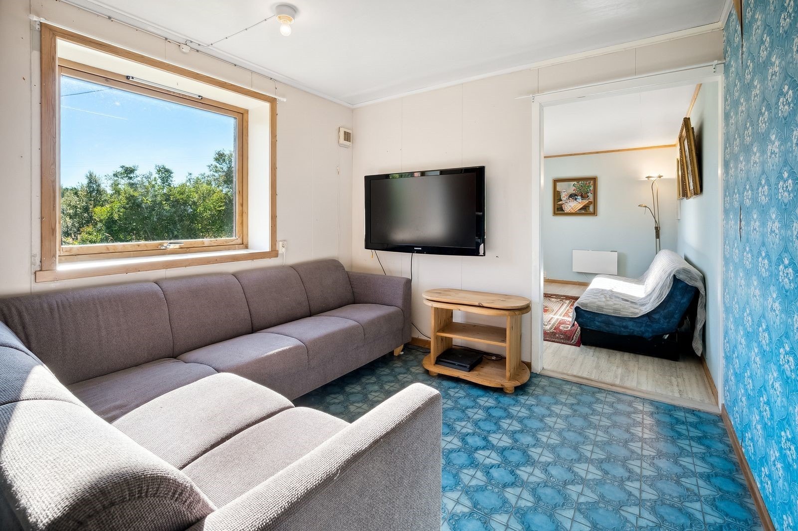 - Meget praktisk med kjellerstue, et perfekt oppholdssted for ungdommen, lengre inn ligger ... Galleribilde